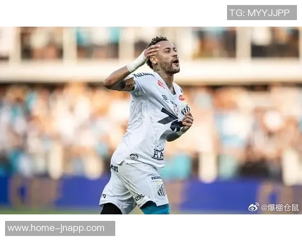 内马尔左膝手术后预计明年二月复出有望与桑托斯续约半年