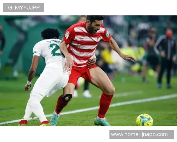 图拉姆因大腿伤缺席一个月后周四重返训练场状态回暖